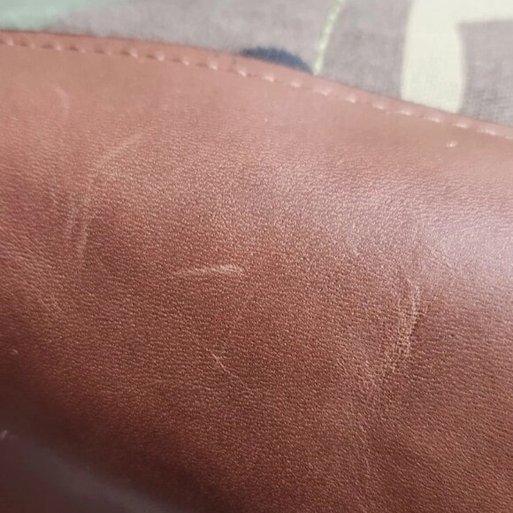 R. Riveter American Made Otto Camo Canvas Crossbody Handbag With Mini Coin Purse - Picture 8 of 16